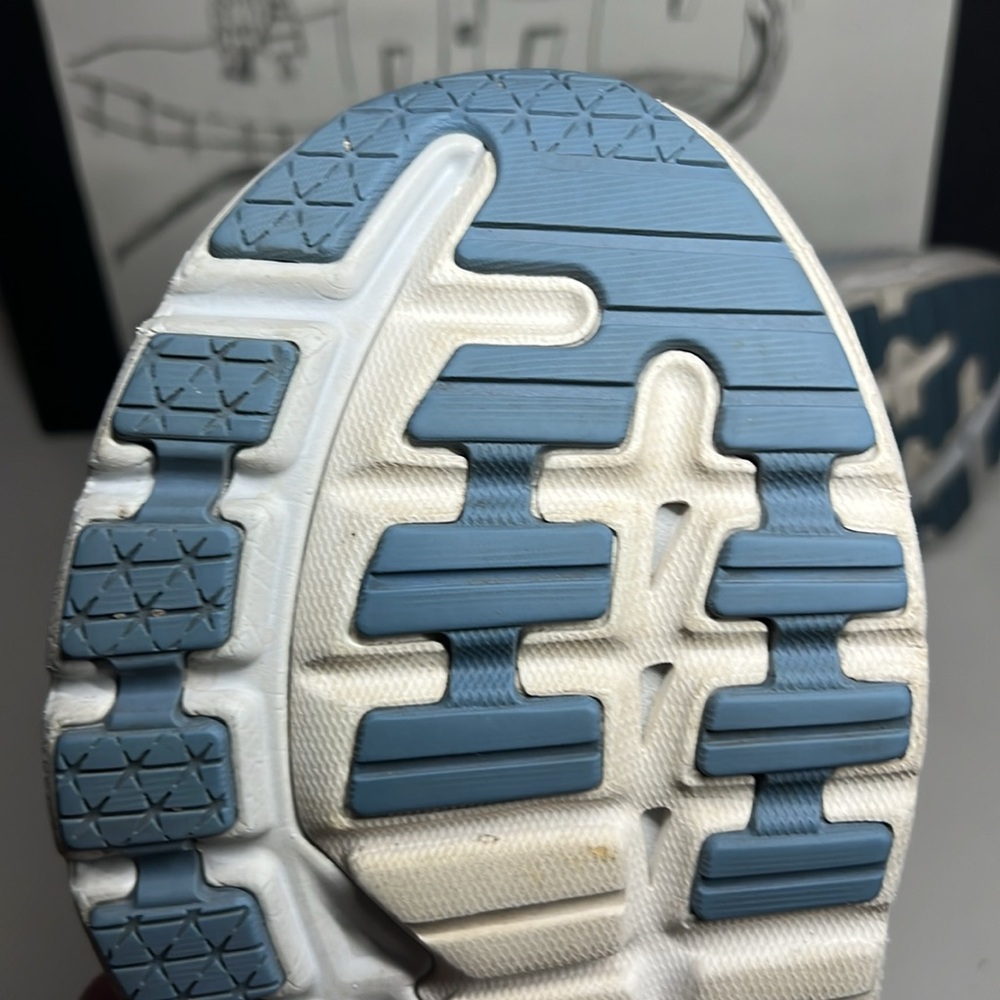 HOKA  Gaviota 4  Women’s Road-Running Shoes US Size 9.5 - Picture 14 of 16